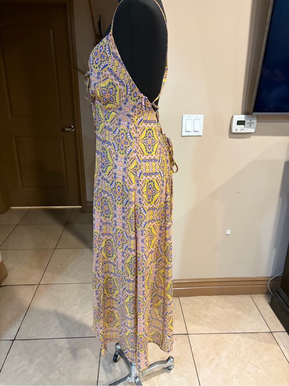 Moon River Yellow & Pink Mosaic-Print Spaghetti Strap Midi Dress - Picture 4 of 7